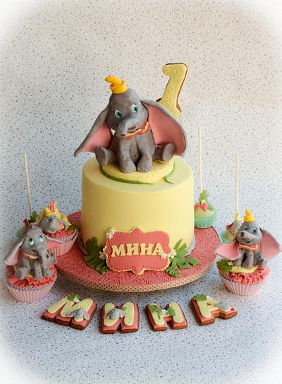 Dumbo  - Cake by Maria Schick