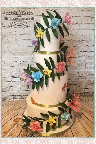 Flower garland wedding cake  - Cake by Teraza @ T's all occasion cakes