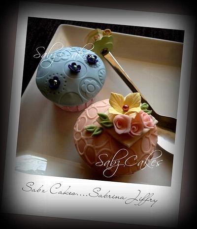 Elegant cupcakes - Cake by SabzCakes