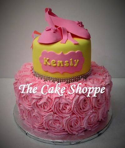 Ballet themed cake - Cake by THE CAKE SHOPPE