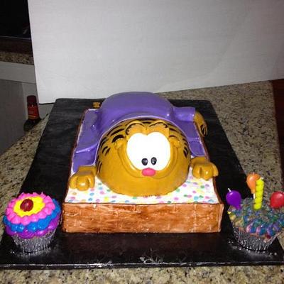 Garfield 3D - Cake by beth78148