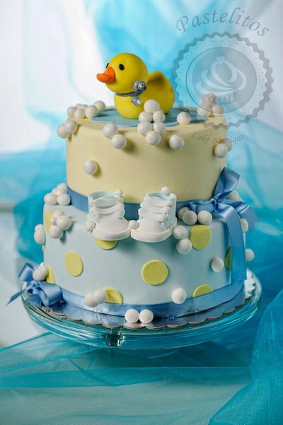 BIY BABY SHOWER DUCK BUBBLES CAKE, COOKIES AND CUPCAKES - Cake by Pastelitos Cake Boutique 