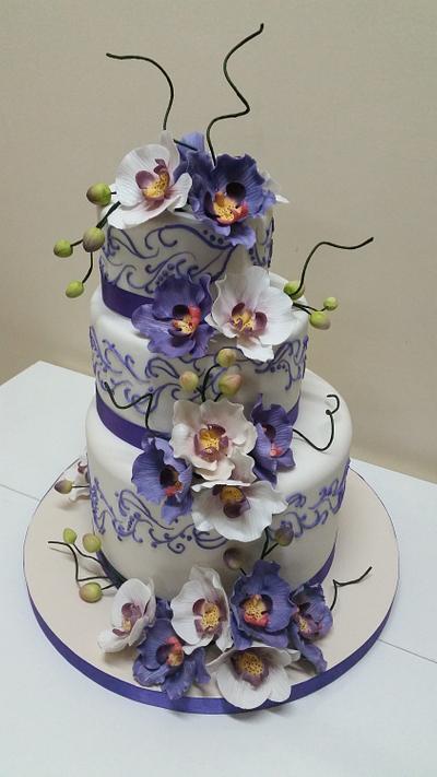 Orchids in white and purple - Cake by MyTeaCakes