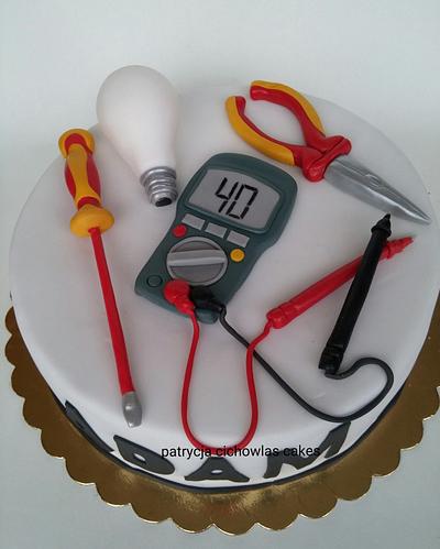electrical 40th  - Cake by Hokus Pokus Cakes- Patrycja Cichowlas