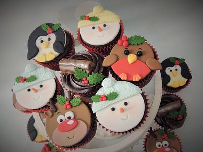 Christmas Cupcakes - Cake by Shereen
