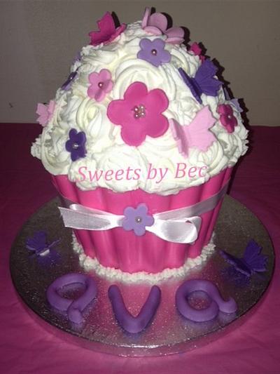 Giant cupcake - Cake by Bec