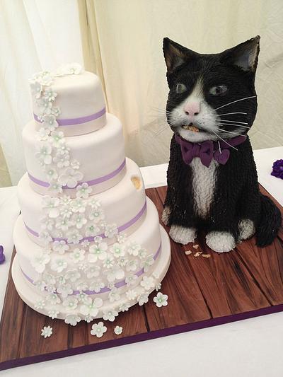 wedding cake and the Cat - Cake by Sam