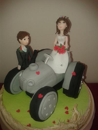 Tractor wedding cake - Cake by milkmade