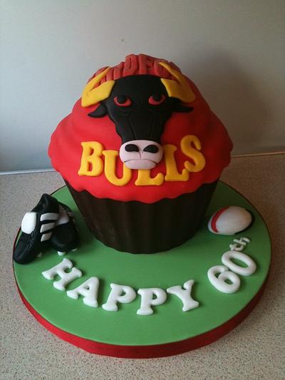 Bradford Bulls giant cupcake - Cake by Bezmerelda