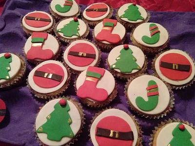 Christmas Cupcakes  - Cake by thebakeboxnmore