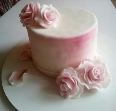 pink roses - Cake by CoooLcakes