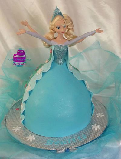 Elsa... Frozen... 2 in 1 - Cake by CakesByPaula