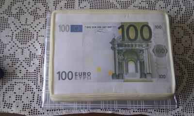 100 EURO - Cake by Anka