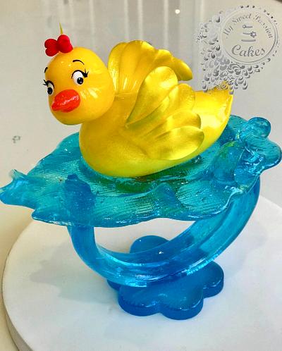 Isomalt duckling  - Cake by Beata Khoo
