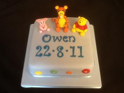 Winnie the Pooh and friends - Cake by Cherry Delbridge