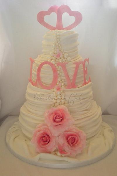 Vintage Love - Cake by The Snowdrop Cakery