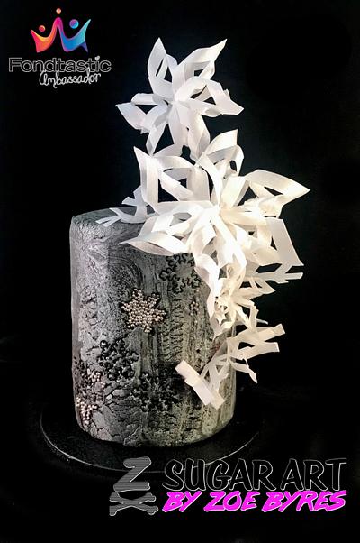 Snowflake - Cake by Zoe Byres
