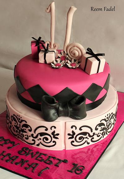 Sweet 16 - Cake by ReemFadelCakes