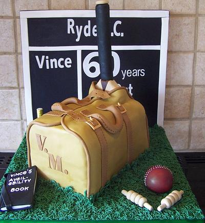 Old Fashioned Cricket bag - Cake by Bev Miller