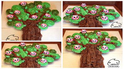Owl Tree - Cake by Cuddles' Cupcake Bar