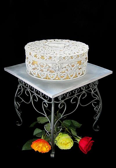 Vintage silver box - Cake by Marina Danovska