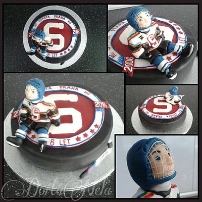 Hockey Puck with Hockey Player - Cake by DortaNela