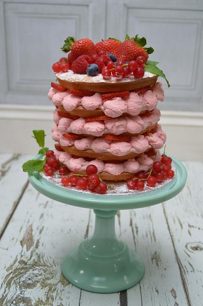 Summer Strawberry Fresh Cream Cake...x. - Cake by Lulu Belles Cupcake Creations