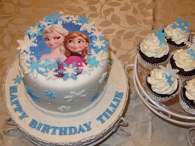 Another Frozen Cake! - Cake by Ellie1985