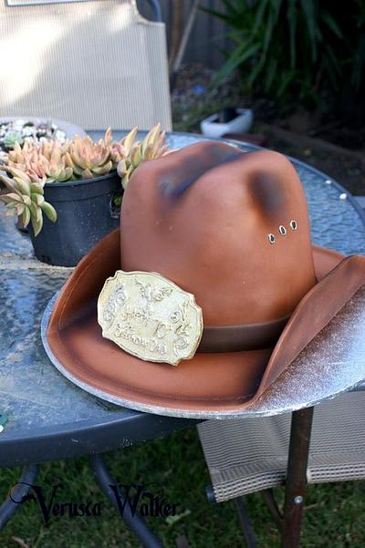 Cowboy hat - Cake by Verusca Walker