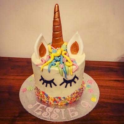 Everyone loves unicorns - Cake by Stacys cakes