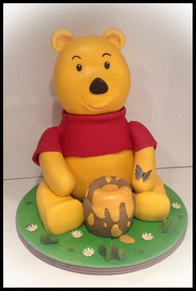 Winnie The Pooh - Cake by Lynnsmith