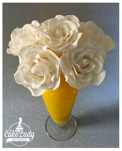 Flowerpaste roses - Cake by The Cake Lady