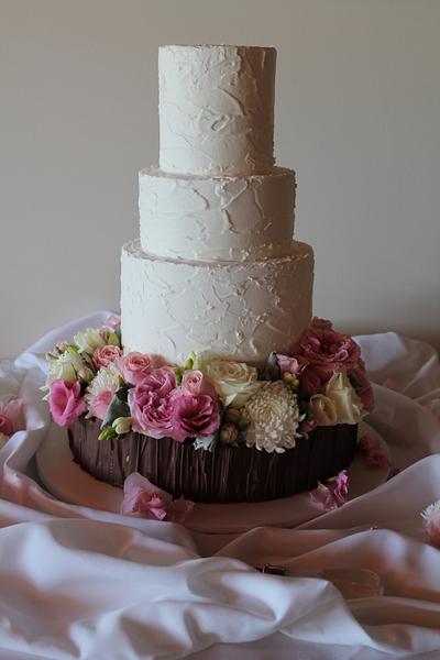 3 Extended tier rustic, chocolate shard base and fresh blooms - Cake by Leanne Purnell