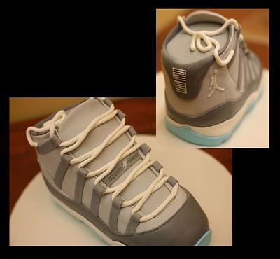 Jordan Air XI cool grey - Cake by Kitti Lightfoot