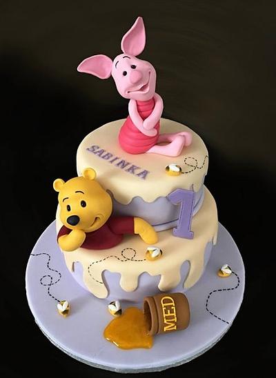 Winnie The Pooh - Cake by Romana Bajerová