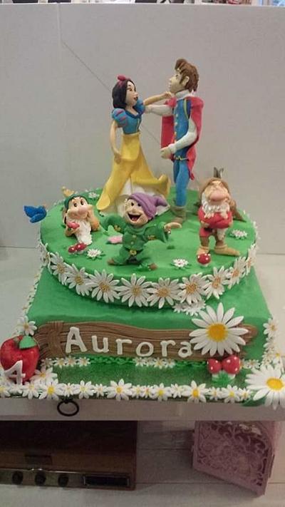 snow White - Cake by BakeryLab