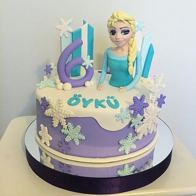 Frozen Elsa - Cake by Pinar Aran