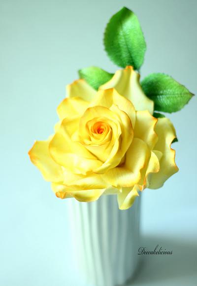 Yellow rose! - Cake by Deepa Shiva - Deecakelicious