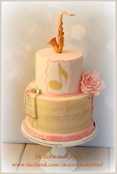 And she love to play the  saxophone..... - Cake by De Zoete Suikertoef