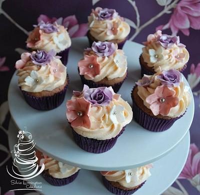 Cupcakes - Cake by cakesbysilvia1