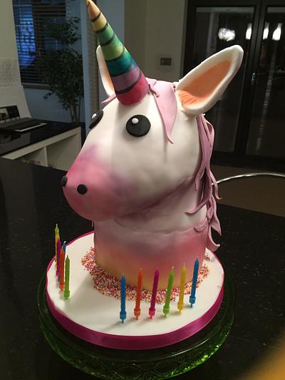 Rainbow unicorn cake - Cake by Sarah Leftley (Sarah's cakes)
