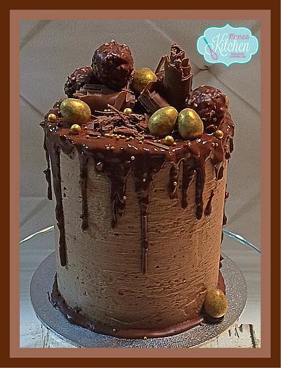 Chocolate and Gold Drip Cake - Cake by mamaskitchen