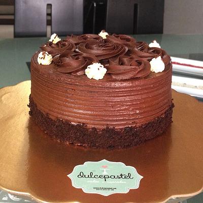 Chocolate Cake - Cake by Dulcepastel.com