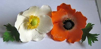 Gumpaste anemones - Cake by Sugared Inspirations by Debbie