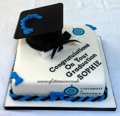 Graduation - Cake by Alli Dockree