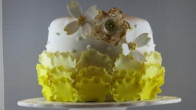 Yellow ombre Birthday cake - Cake by Vilma