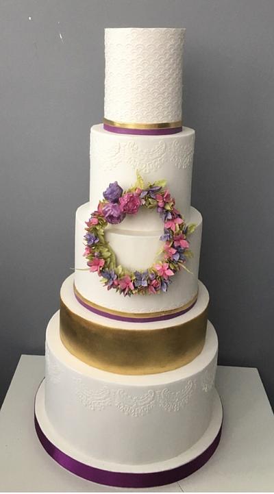 Elegant wedding cake - Cake by Miray Senol