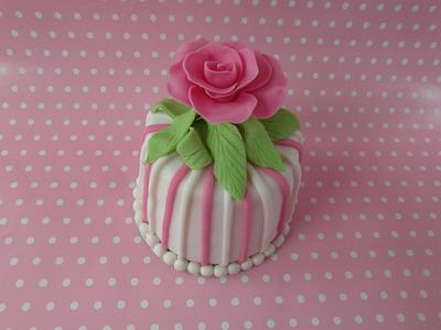 mini cake - Cake by Carla 