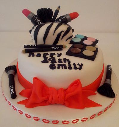 14th Birthday Make up bag cake - Cake by Sarah Poole