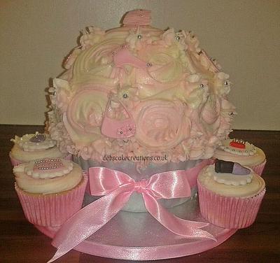 18th Shopping Giant Cupcake - Cake by debscakecreations